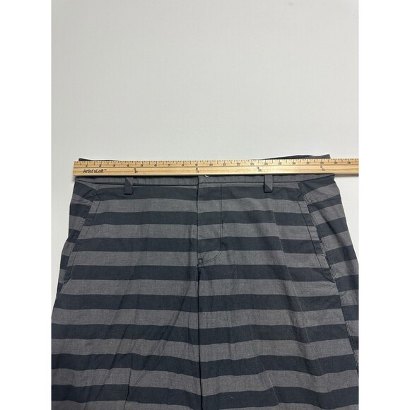 Lululemon Shorts Mens 38 Grey Striped Athletica Kahuna Bermuda Golf Performance - Picture 9 of 13